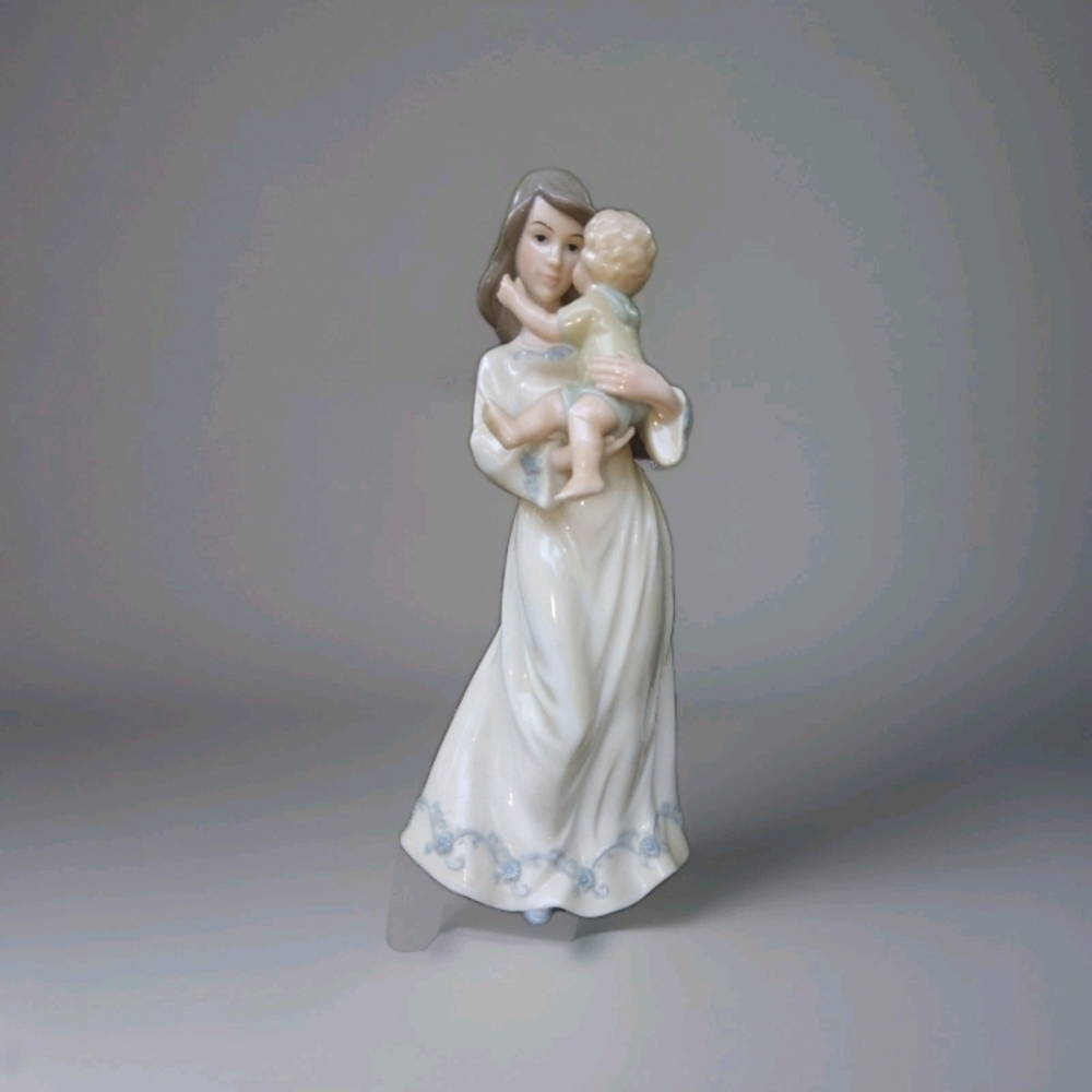 Graceful Ceramic Mother and Child Sculpture